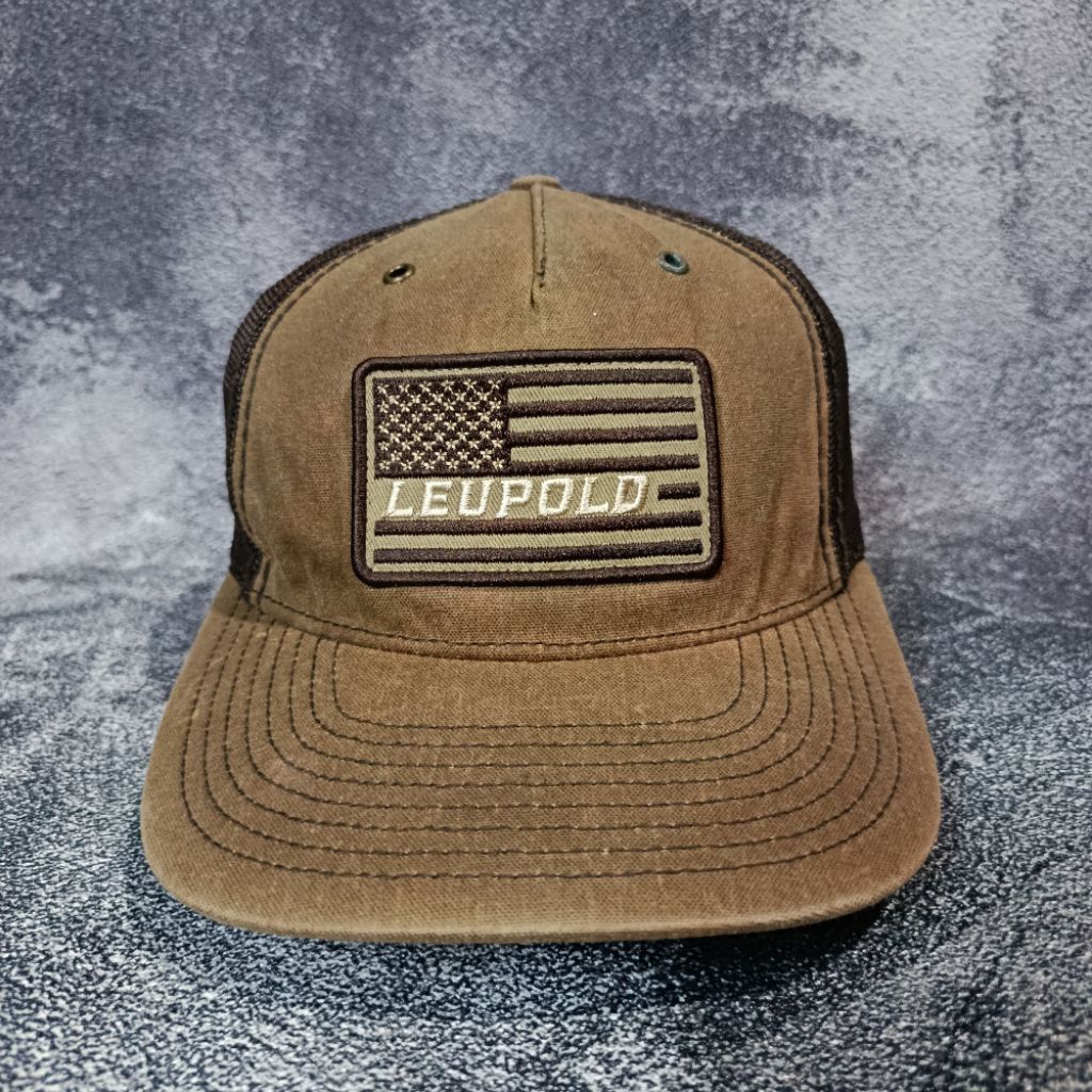 Digidegu Topi Trucker LEUPOLD x Richardson