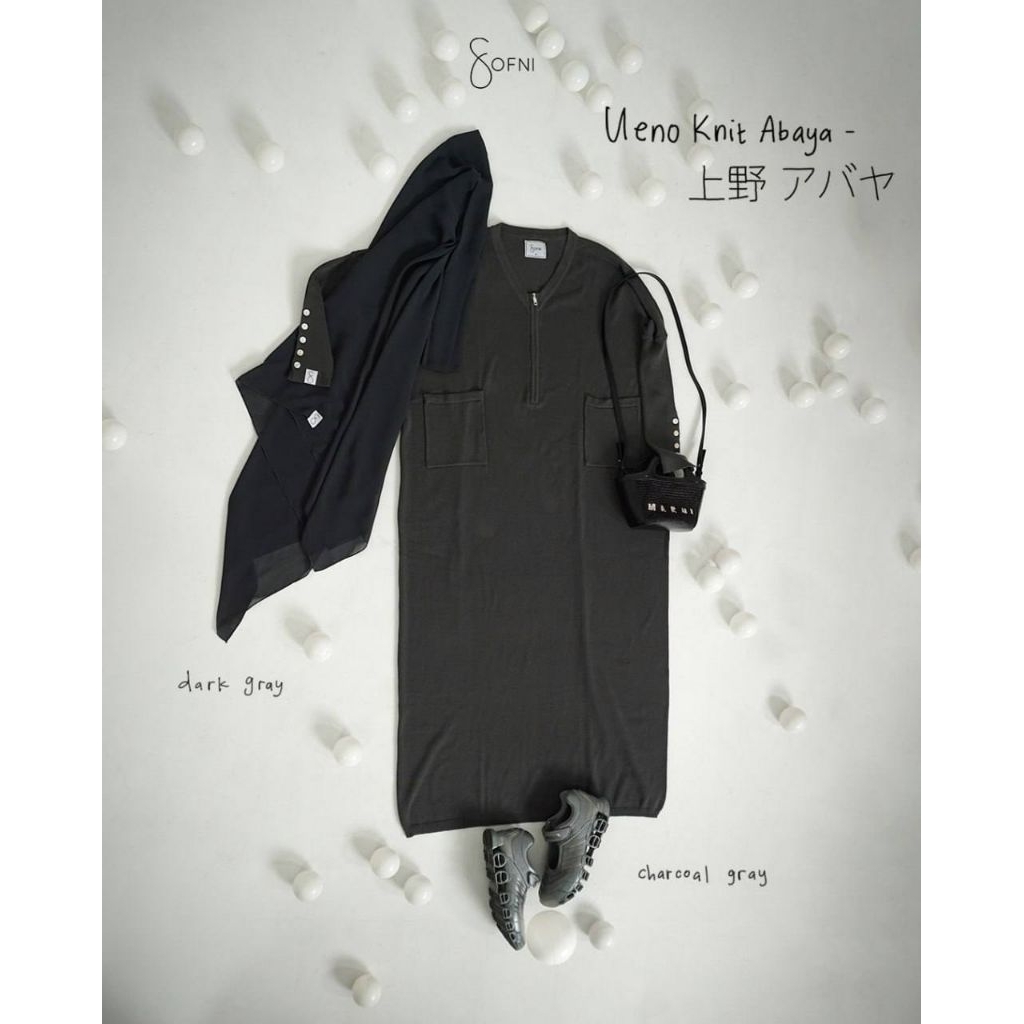 PRELOVED UENO SOFNI CHARCOAL GREY S & French square Magnet black Khimar