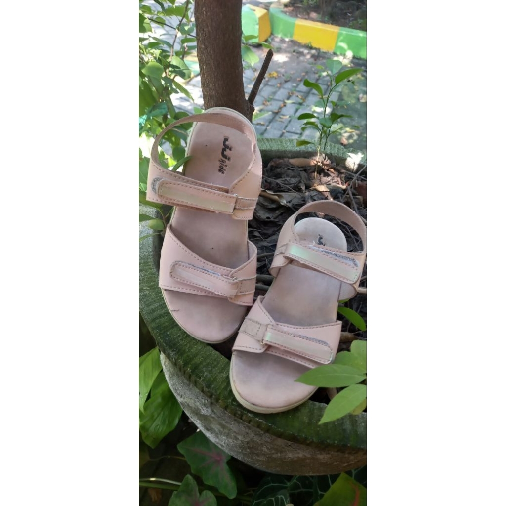 JJ Kids Sepatu Sandal Cantik Preloved