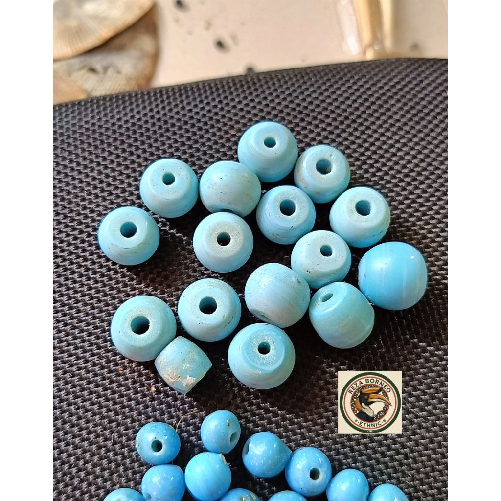 Manik Dayak Bunau Biru Besar ( Perbiji)