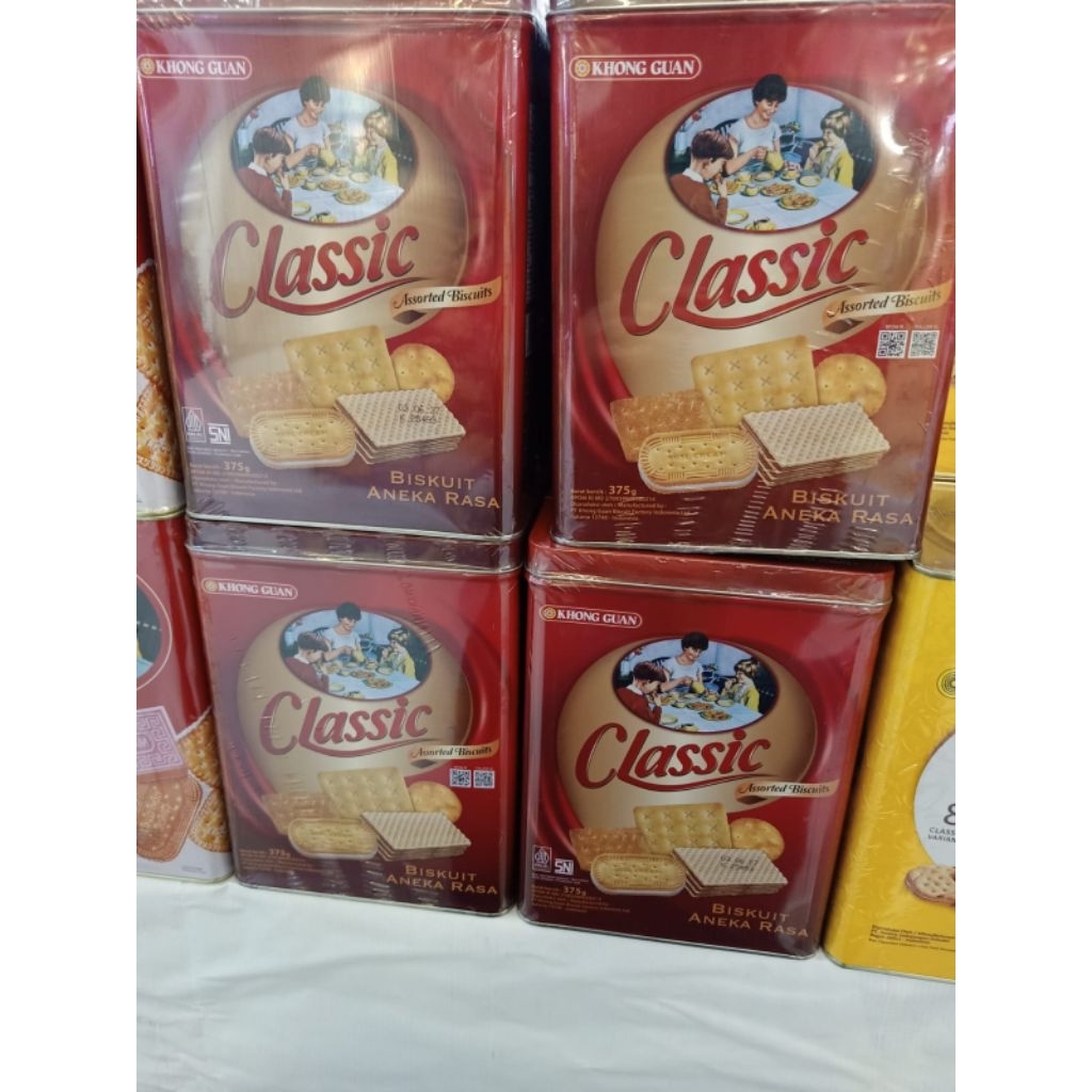Khong guan classic kaleng 375g