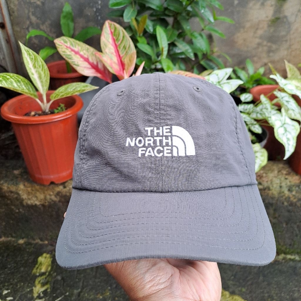 Topi TNF (The North Face), Original.