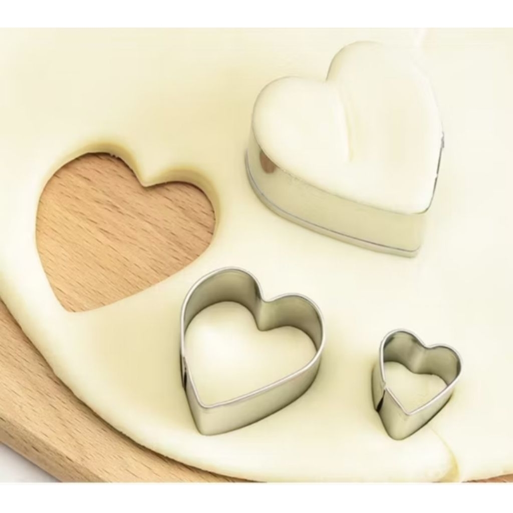 Cetakan kue bentuk hati/Love Ring roti karakteez