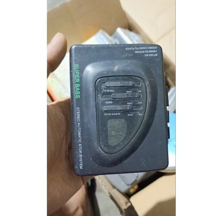 walkman superbass antik MATI bekas bahan