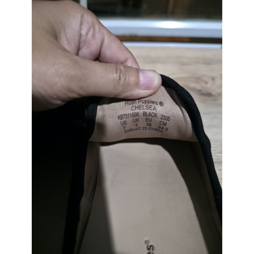 Hush Puppies Chelsea Sepatu / Sandal (Preloved)