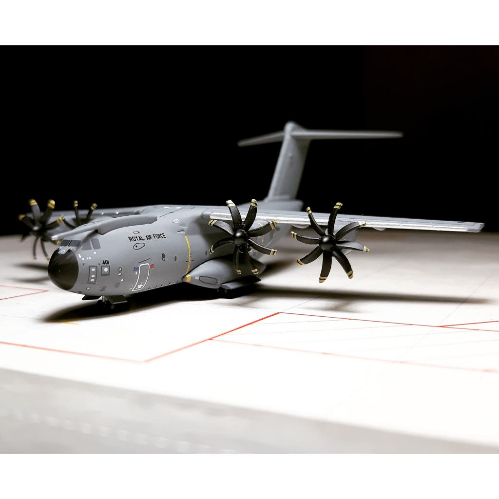 Diecast Pesawat - Airbus A400M-180 Atlas C-1 - United Kingdom Royal Air Force registration ZM401 Gem