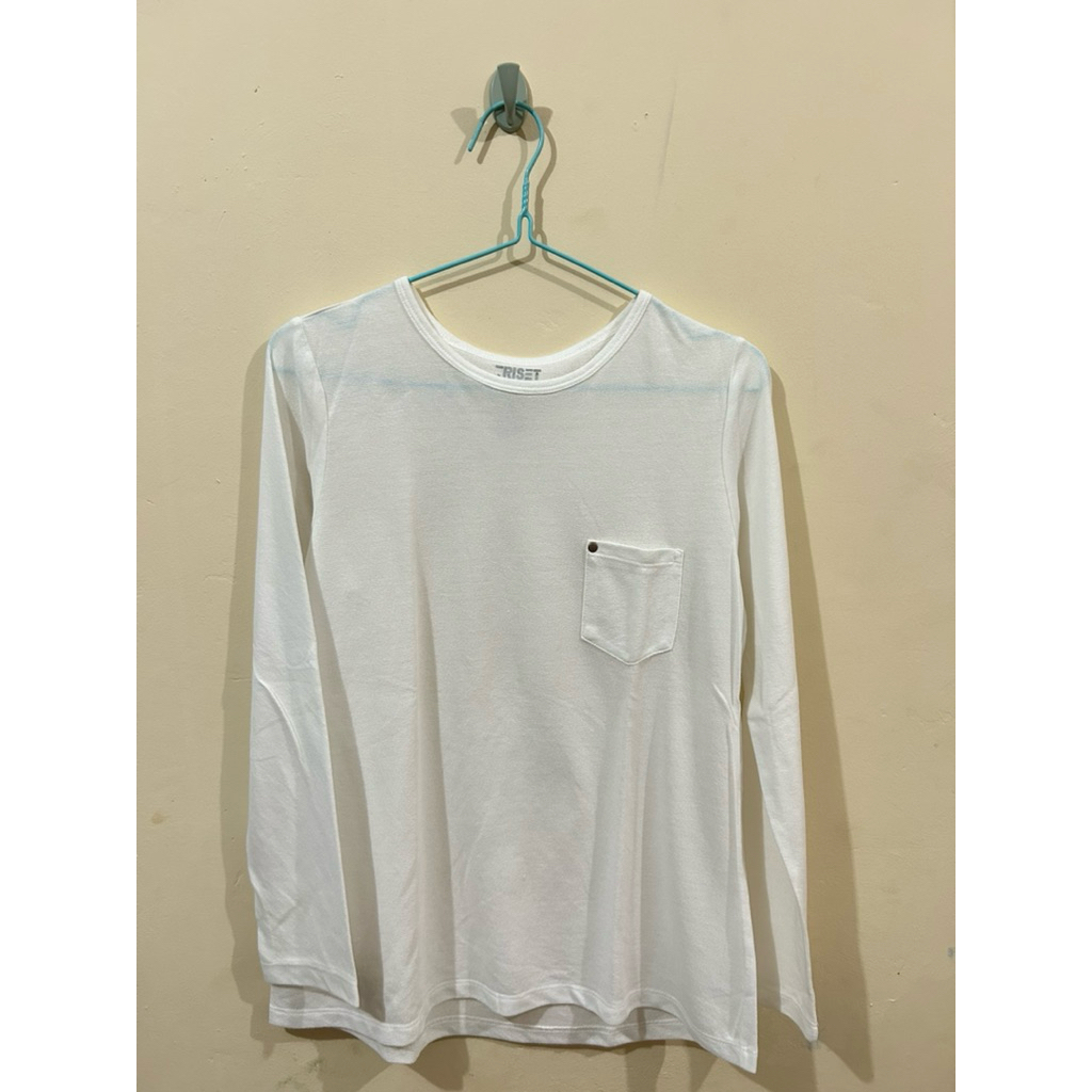 Preloved Kaos Triset