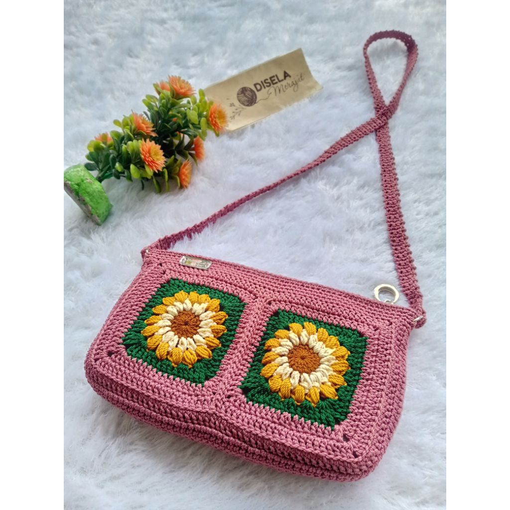 Tas Granny Bunga / Tas HP Rajutan simple