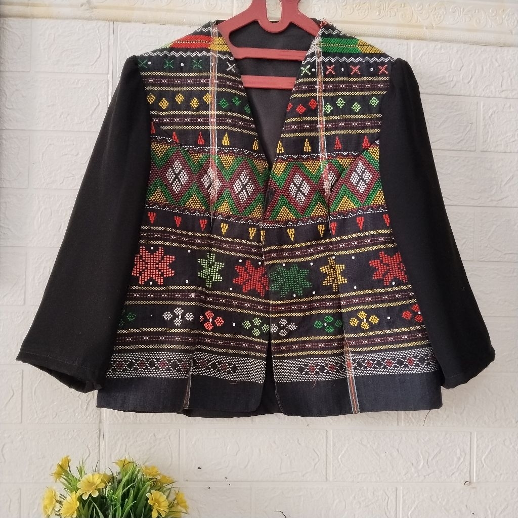 blazer ulos batak, blazer wanita tenunan, blazer jas wanita etnik batak, jas kantor wanita