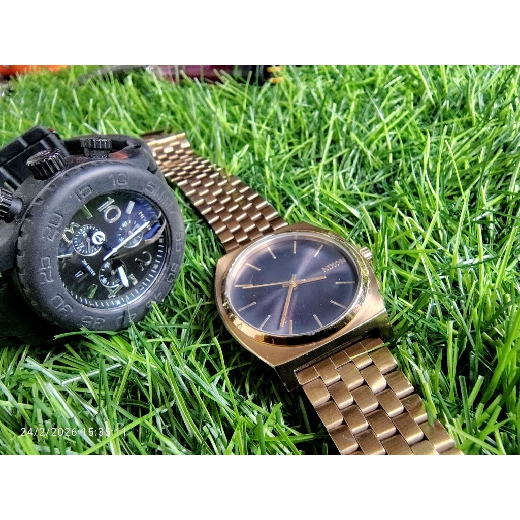 nixon jam tangan
