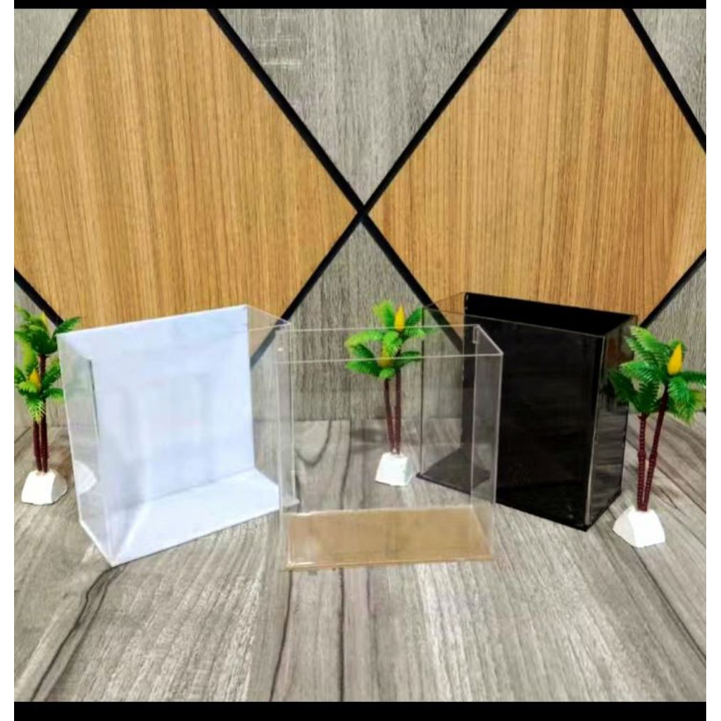 Soliter ikan cupang bahan akrilik uk 10x5x12 cm. ( BISA CUSTOM UKURAN )