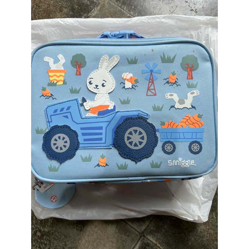Lunch Box Smiggle