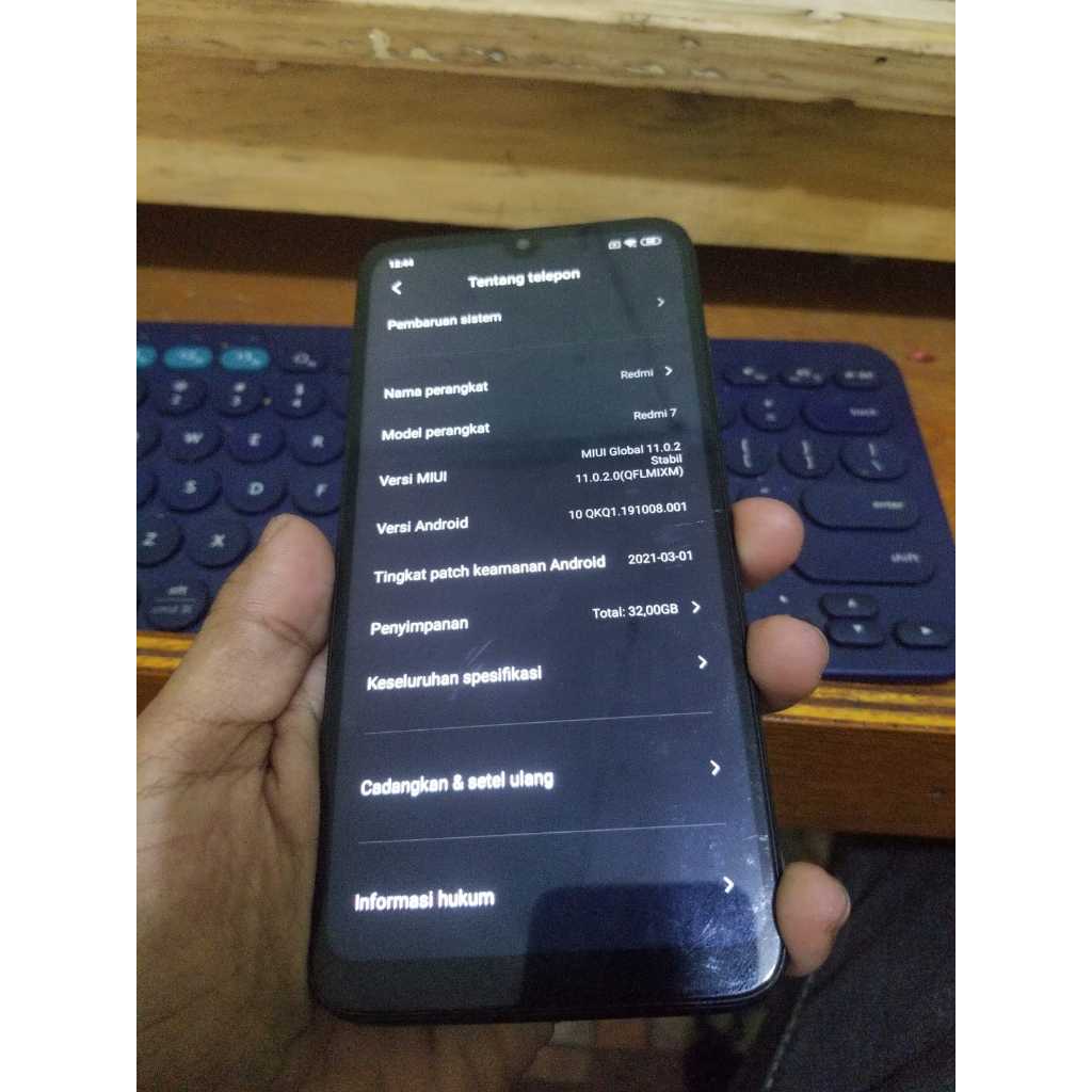 Di jual hp android redmi 7 ram 3/32GB