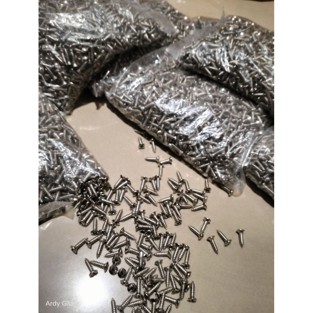 Baut piguard gitar original buat bass atau gitar elektrik