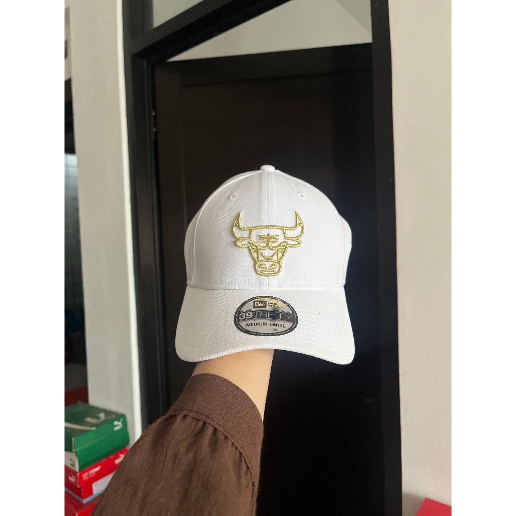 NEW ARRIVAL NEW ERA 3930 OUTLINED BLACK CHIBUL WHITE ORIGINAL 14675820