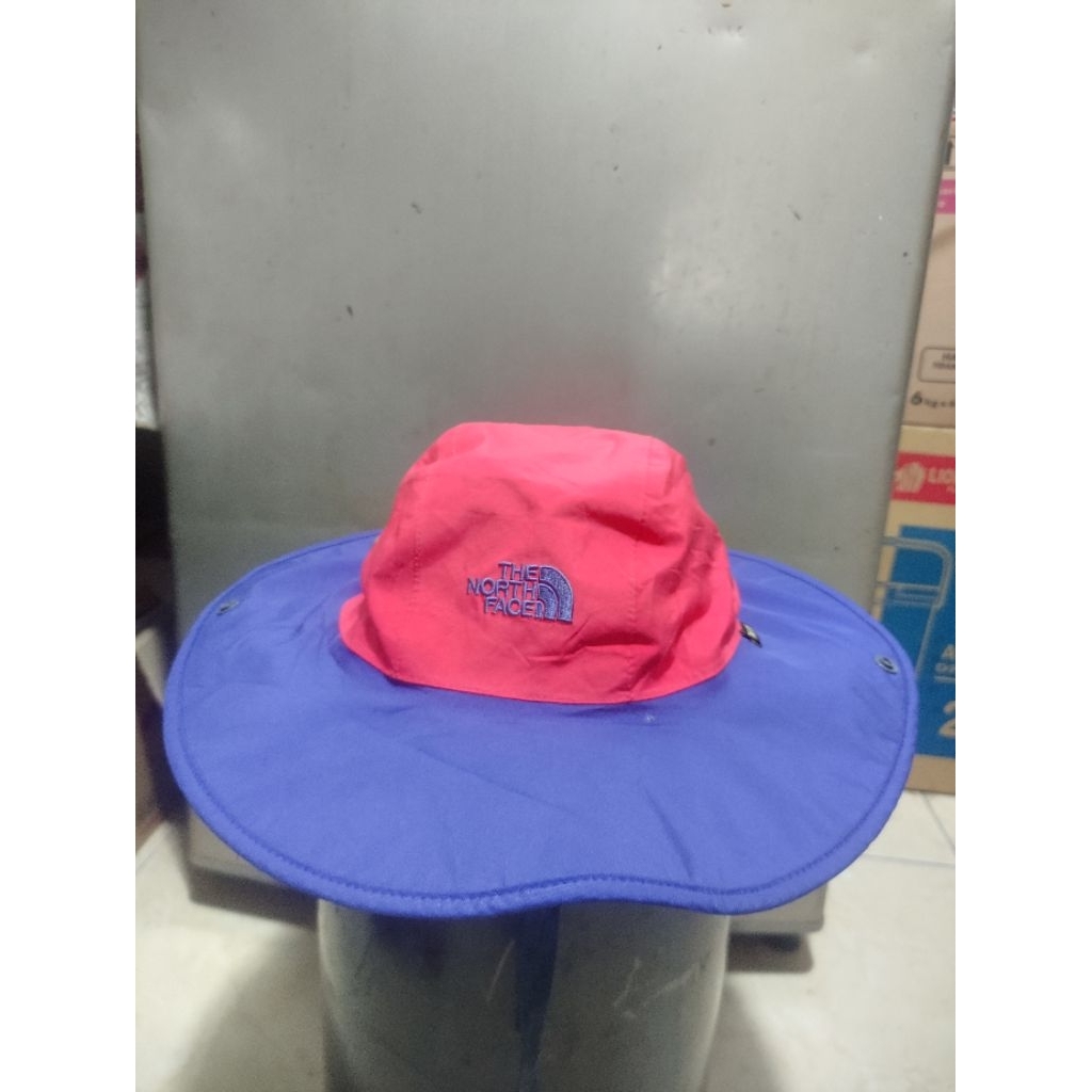 Topi Rimba TNF cakep mulus tag aman, Topi Rimba Echoroba mulus tag aman, Topi Rimba Nepa tag aman mu