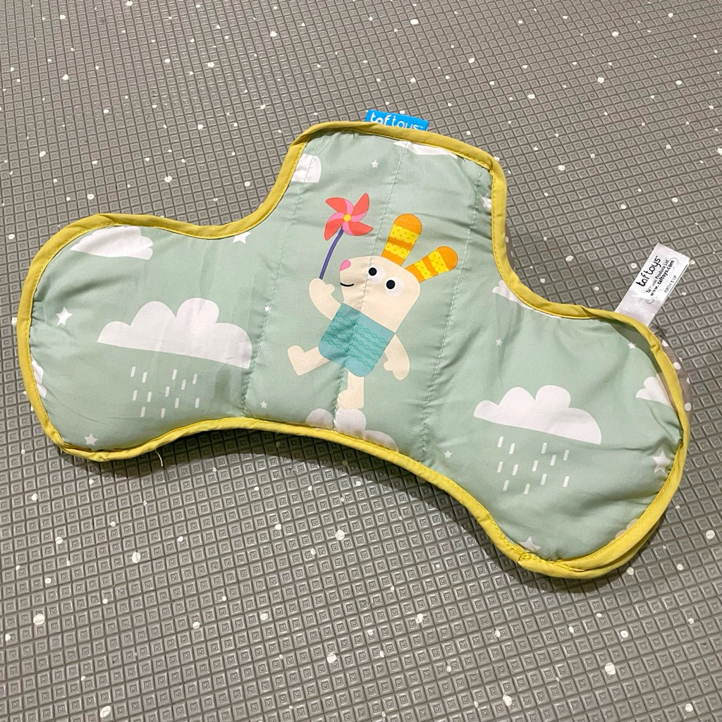 PRELOVED TafToys Developmental Pillow | Bantal Tummy Time Baby Anak Bayi Mainan Rattle Belajar Taf T