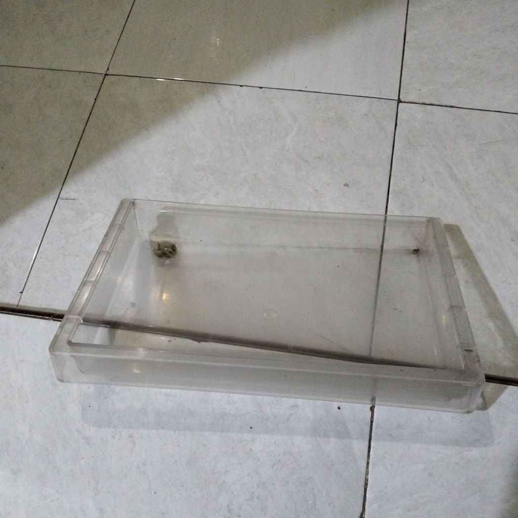 rak bawah freser kulkas sanyo emerald ukuran 44cm