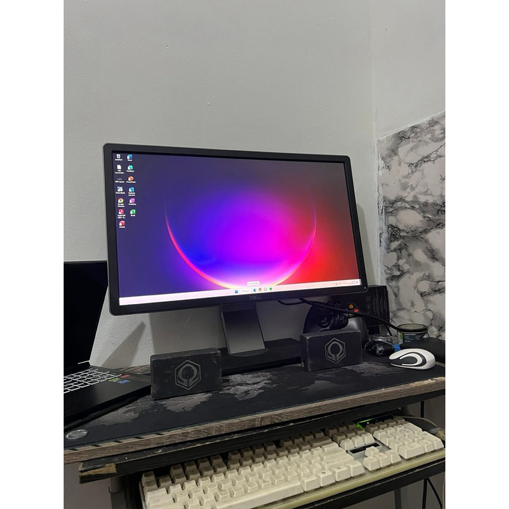 Monitor dell 24 inch