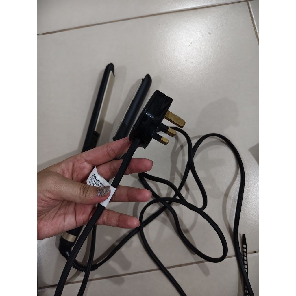 Preloved Catokan Rambut BabyLiss Straight Pro 230 lurus curly