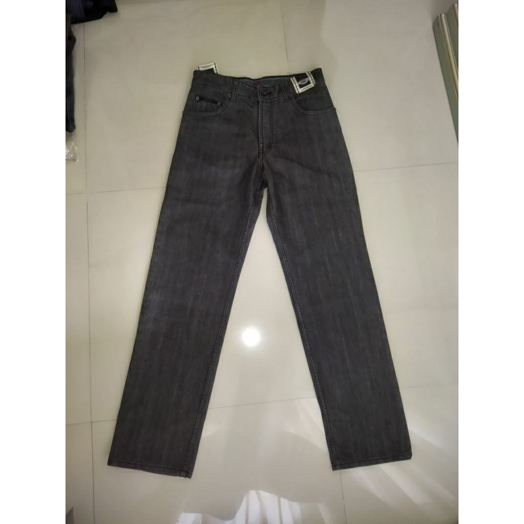 Jeans BOSS Abu" Gelap