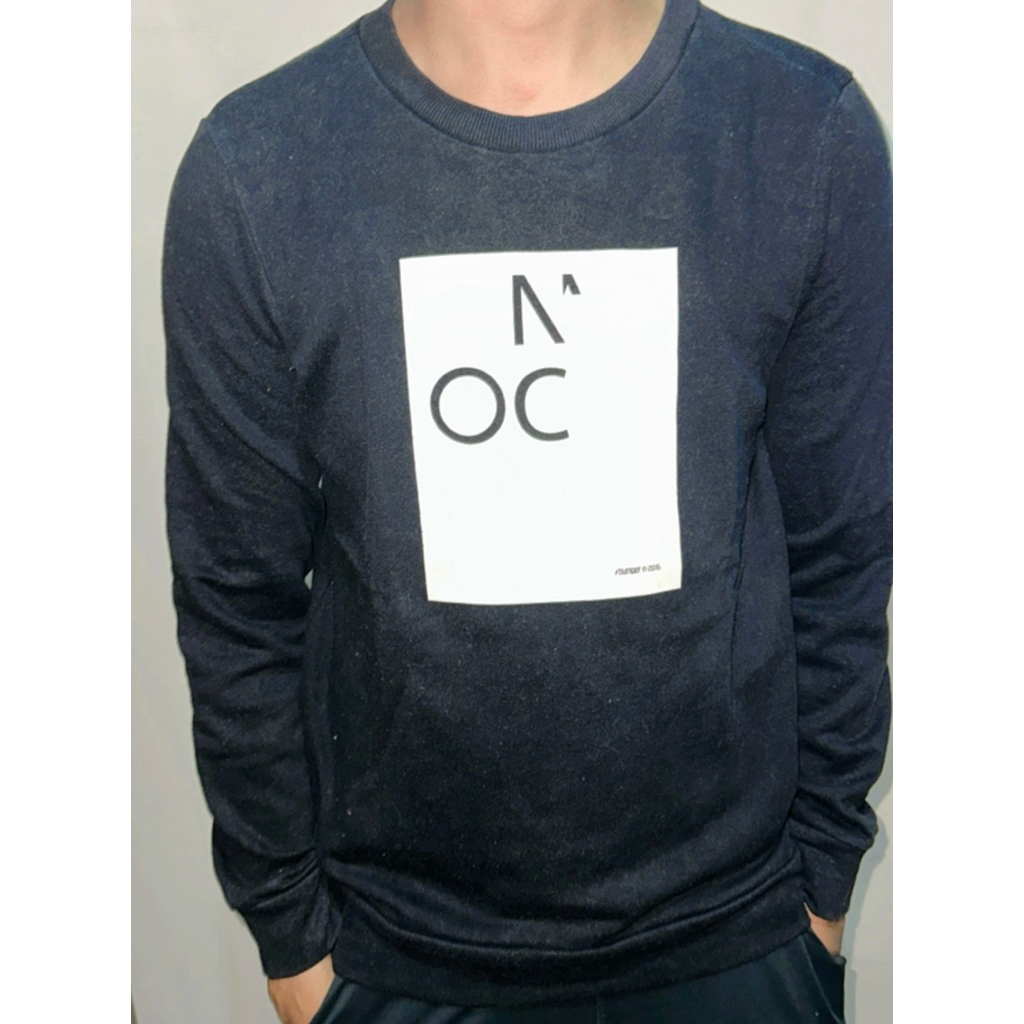 Crewneck Hitam HUM (BARANG BEKAS/SECOND)