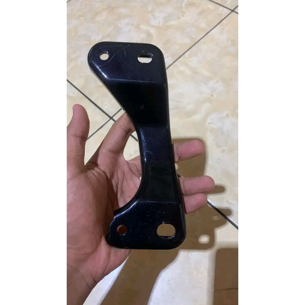 breket dudukan knalpot mio sporty Mio smile,Mio soul karbu/Fino karbu original
