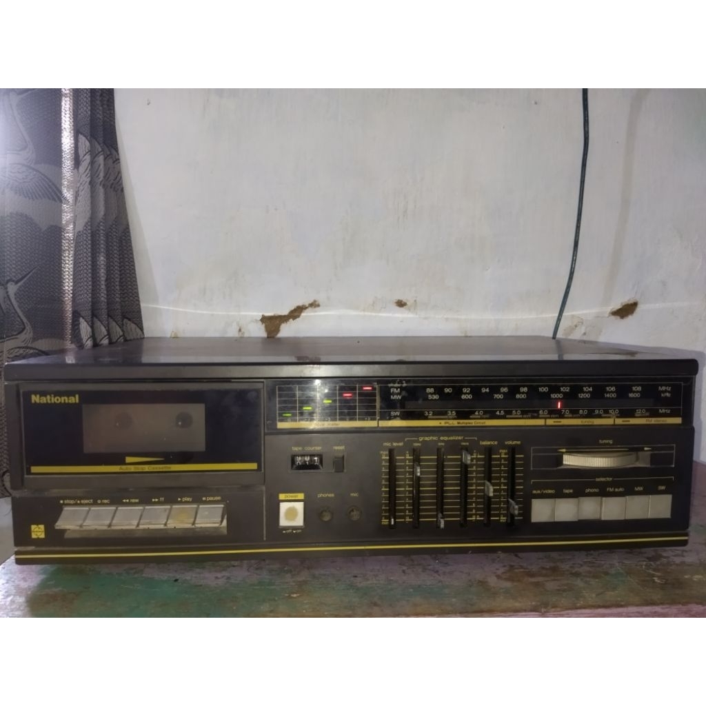 Tape deck National