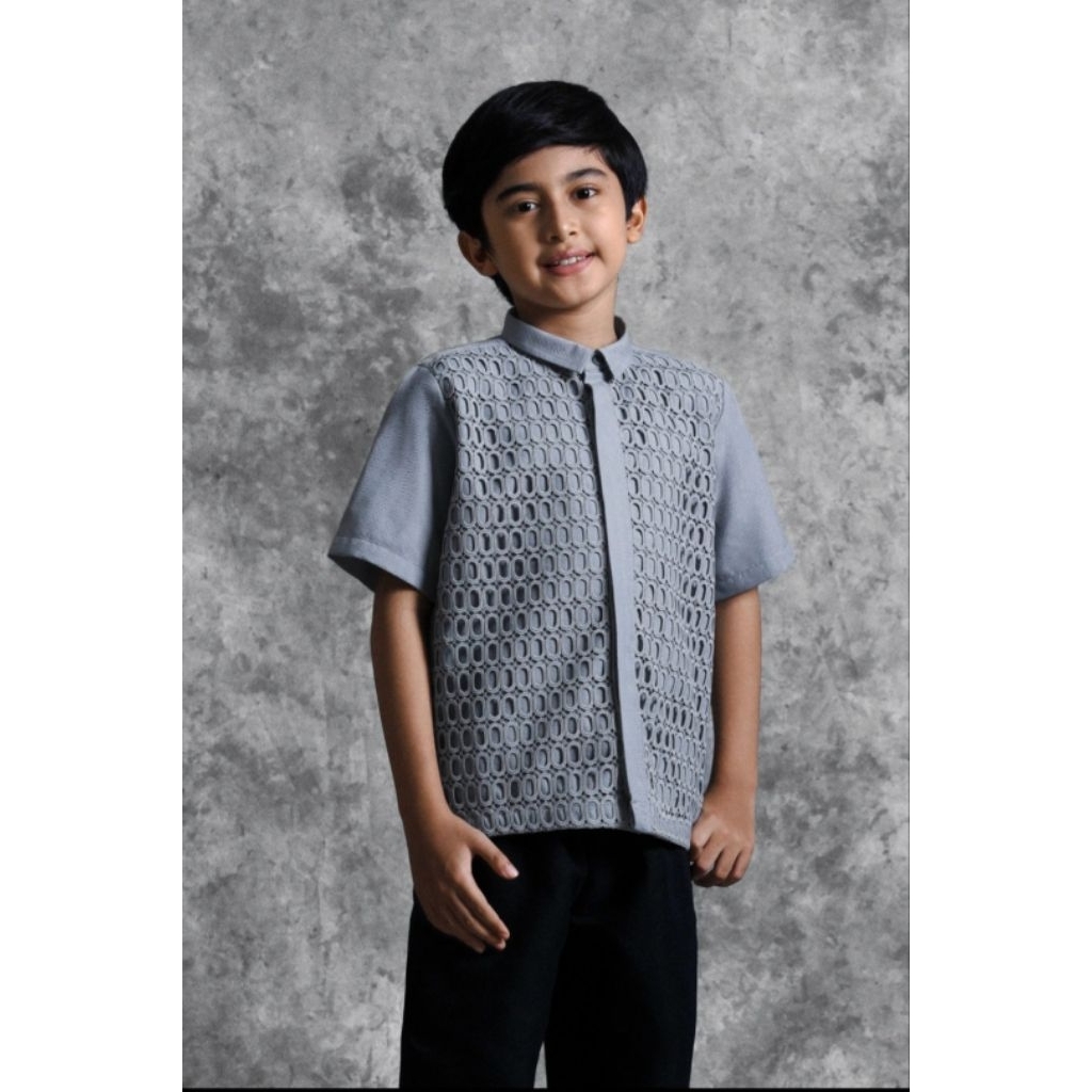 kemeja anak brukat Renjana by heylocal.id/ jastip heylocal