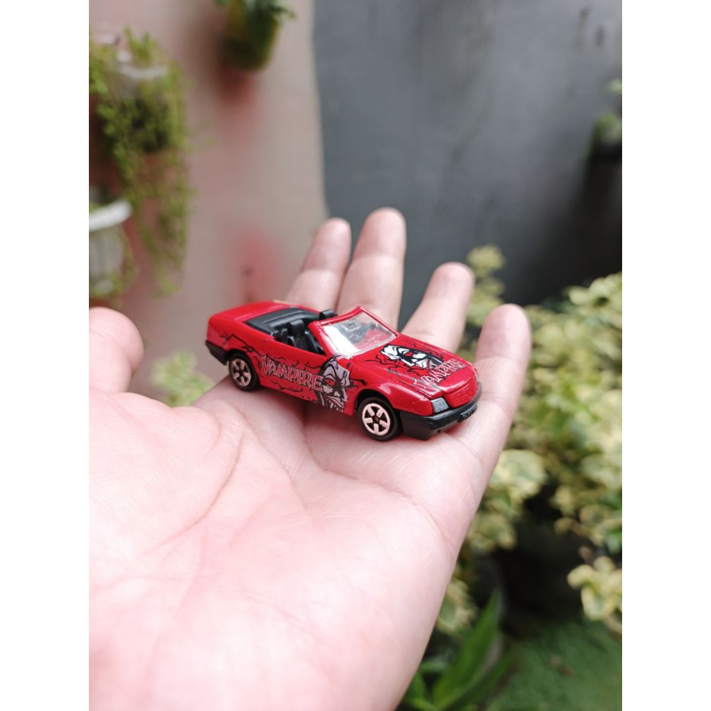 Diecast Majorette Mercedes- Benz 500 SL Vampire Loose