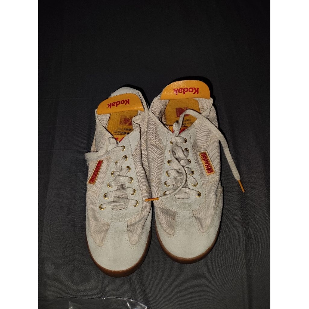 Sepatu kodak vtg
