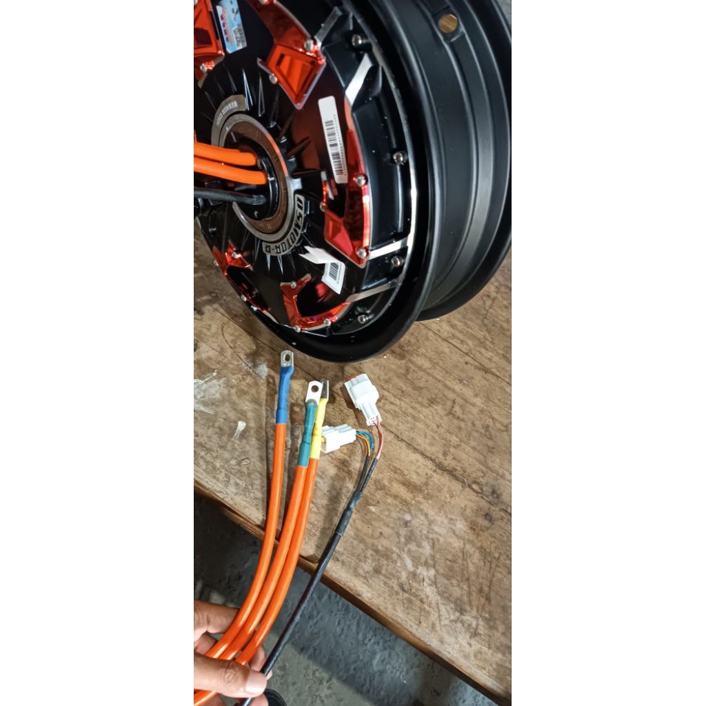 BLDC hub QS Motor Race 12 Inch WP RACE 3000Watt type WP Series V4