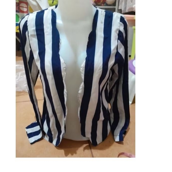 outer salur biru semi blazer