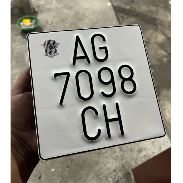 PLAT  VESPA KLASIK FONT LAMA FONT JADUL