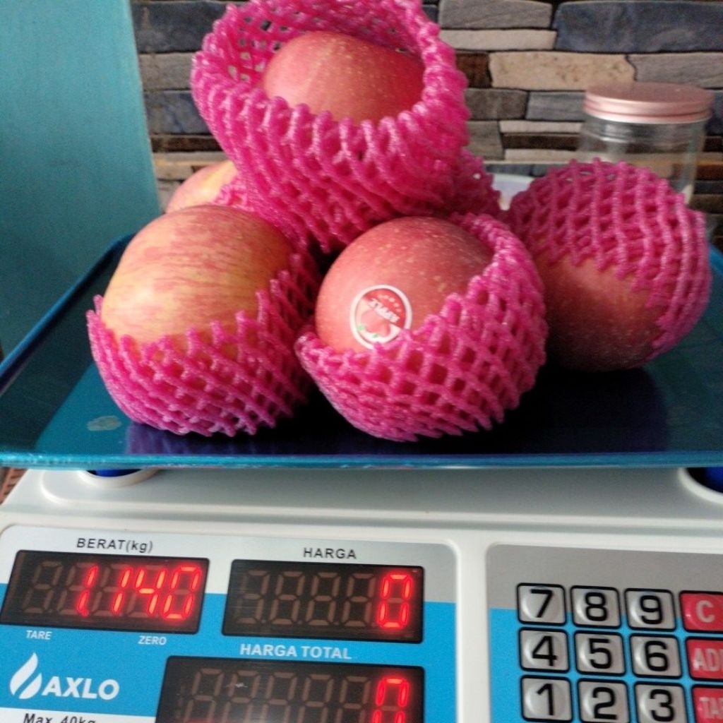 APEL 1 KG - Buah Apel 1 kg - Apel Fuji Super