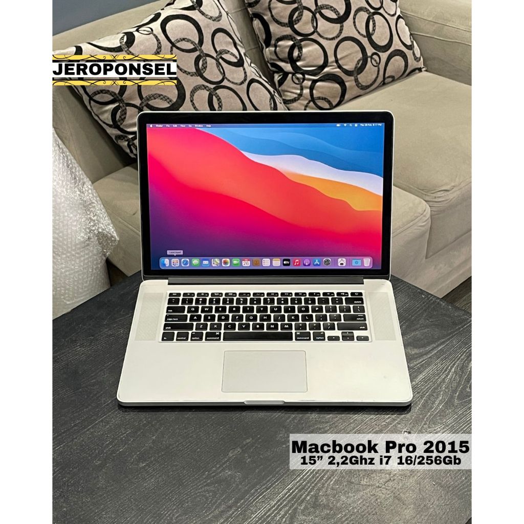 MACBOOK PRO 2015 15” i7 16GB / 256GB / GARANSI ORIGINAL NO MINUS