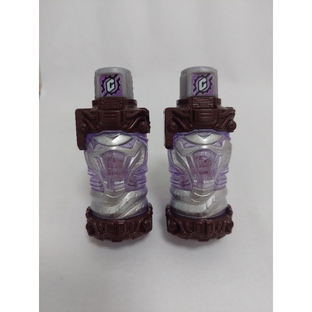 DX Cobra Full Bottle Kamen Rider Build Original Bandai