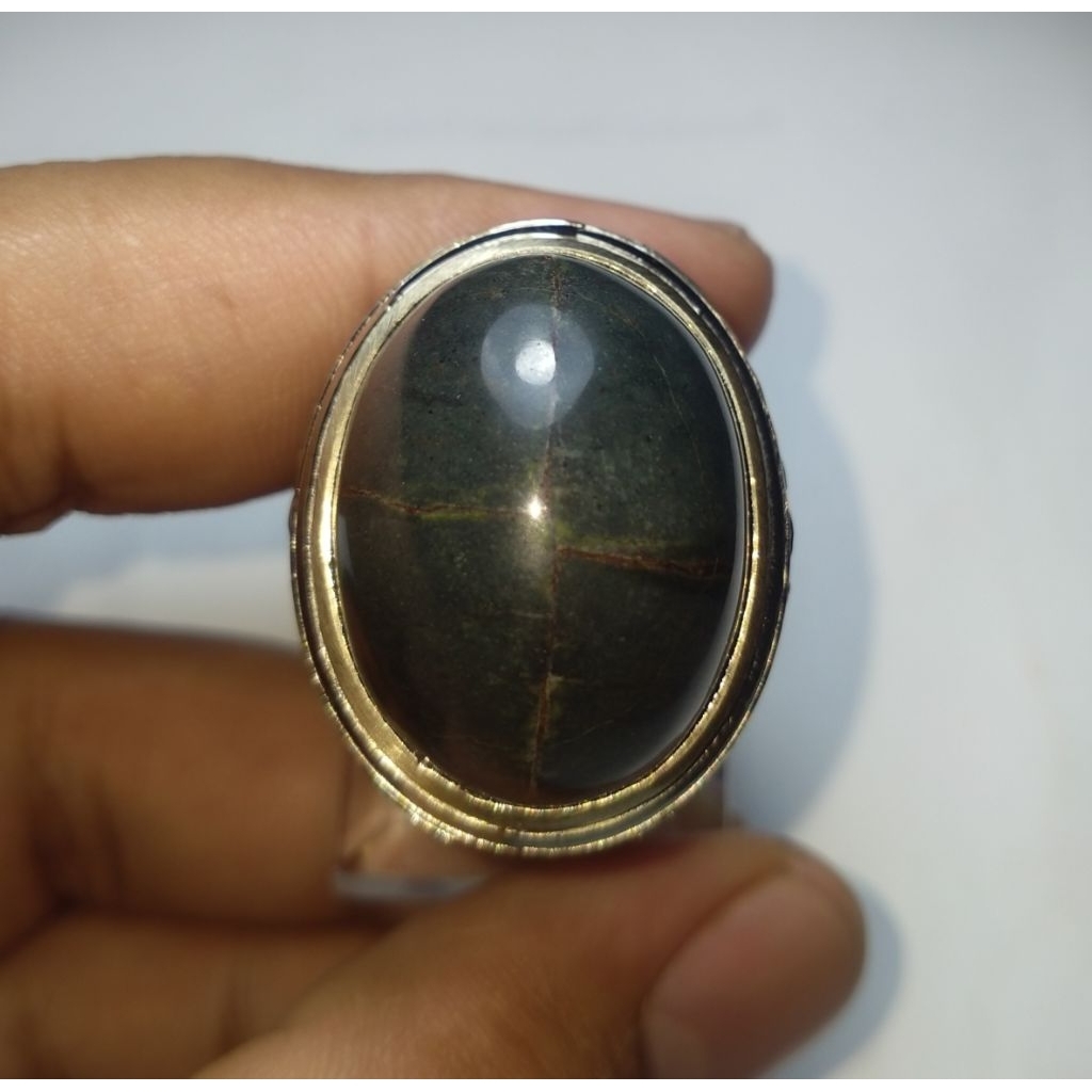 Batu tapak jalak badar besi