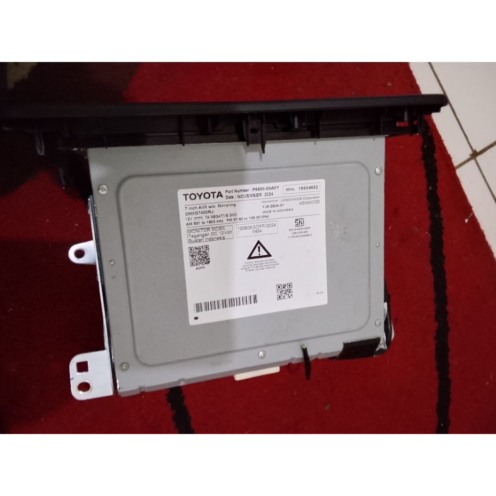 head unit Toyota Avanza original 7 inch
