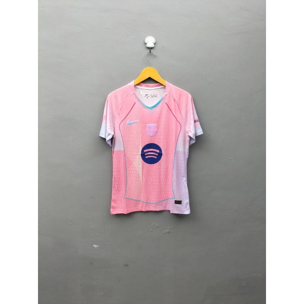 JERSEY BARCELONA PINK SPECIAL EDITION PI PLAYER ISSUE MUSIM 2025/2026 GRADE ORI