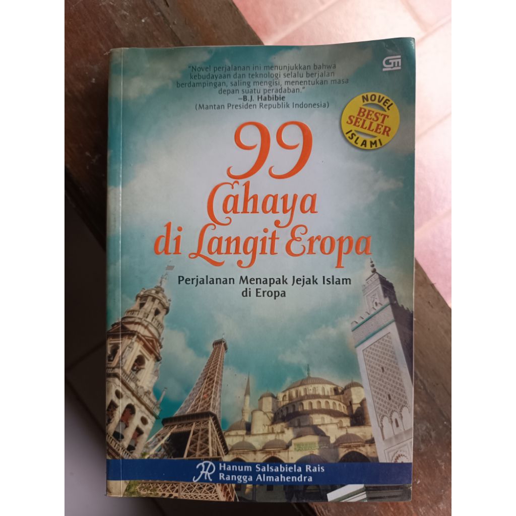 Novel 99 Cahaya di Langit Eropa - Hanum Salsabiela Rais & Rangga Almahendra (ori, preloved)