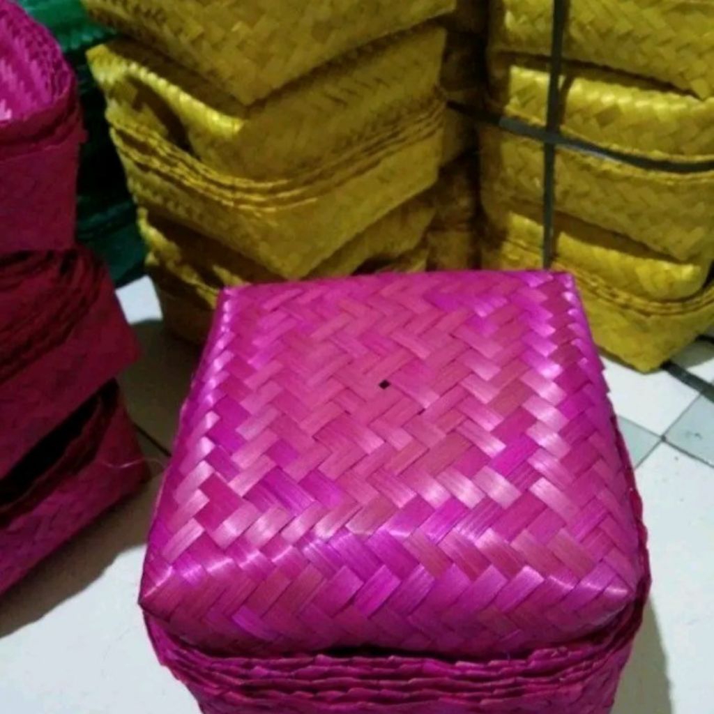 [ Halodul ] Besek Warna 18x18 Sepasang | besek bambu hampers lebaran