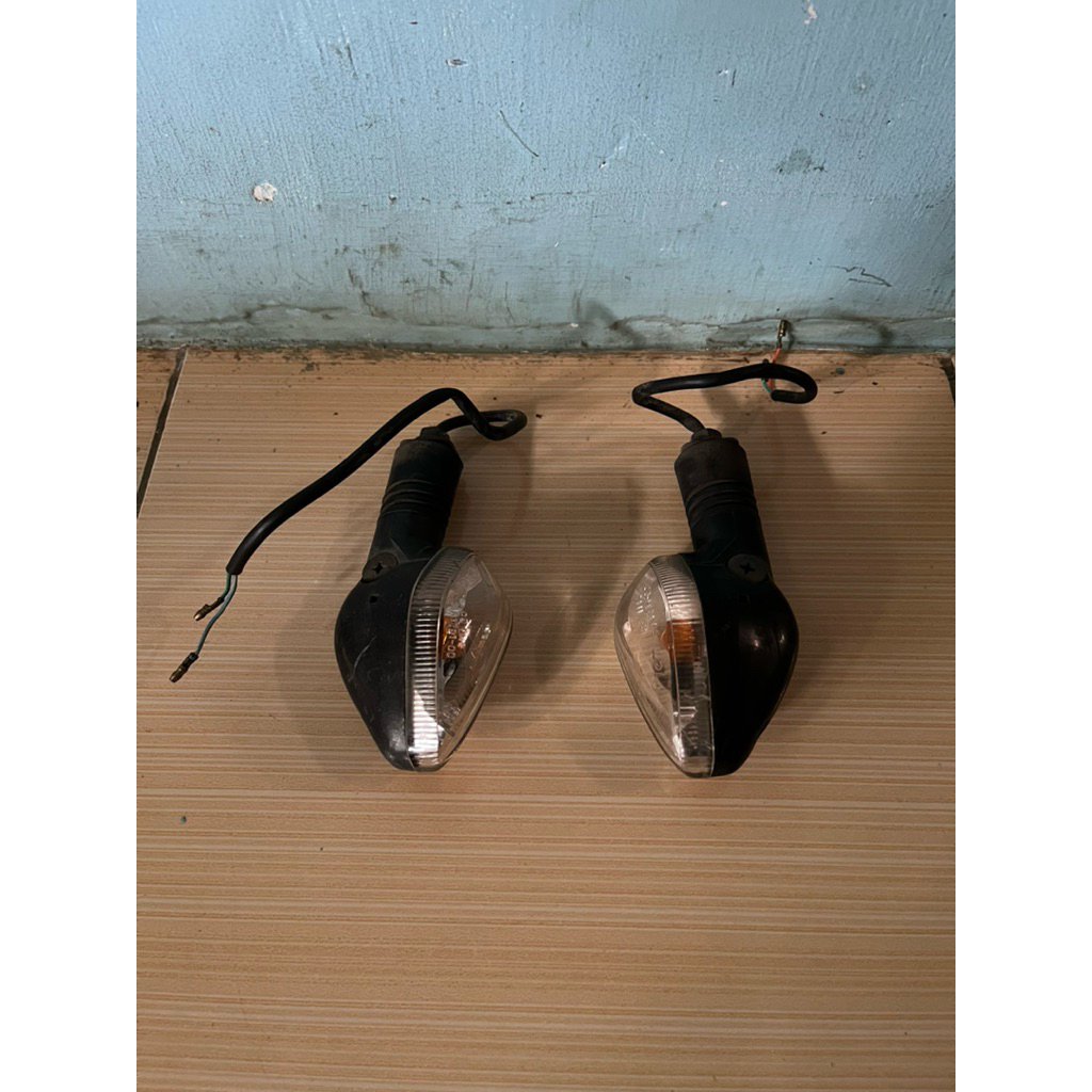 Lampu sen ori cb150r old verza