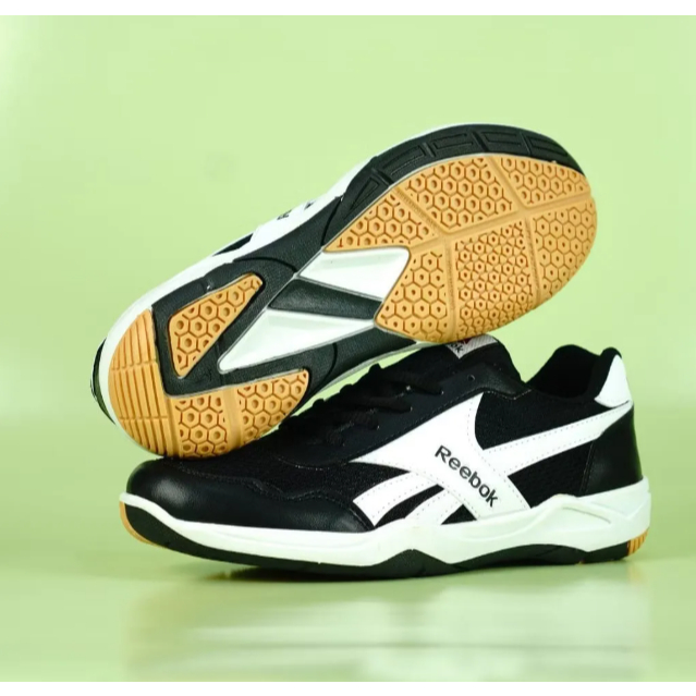 Sepatu Reebok Sneakers Olahraga