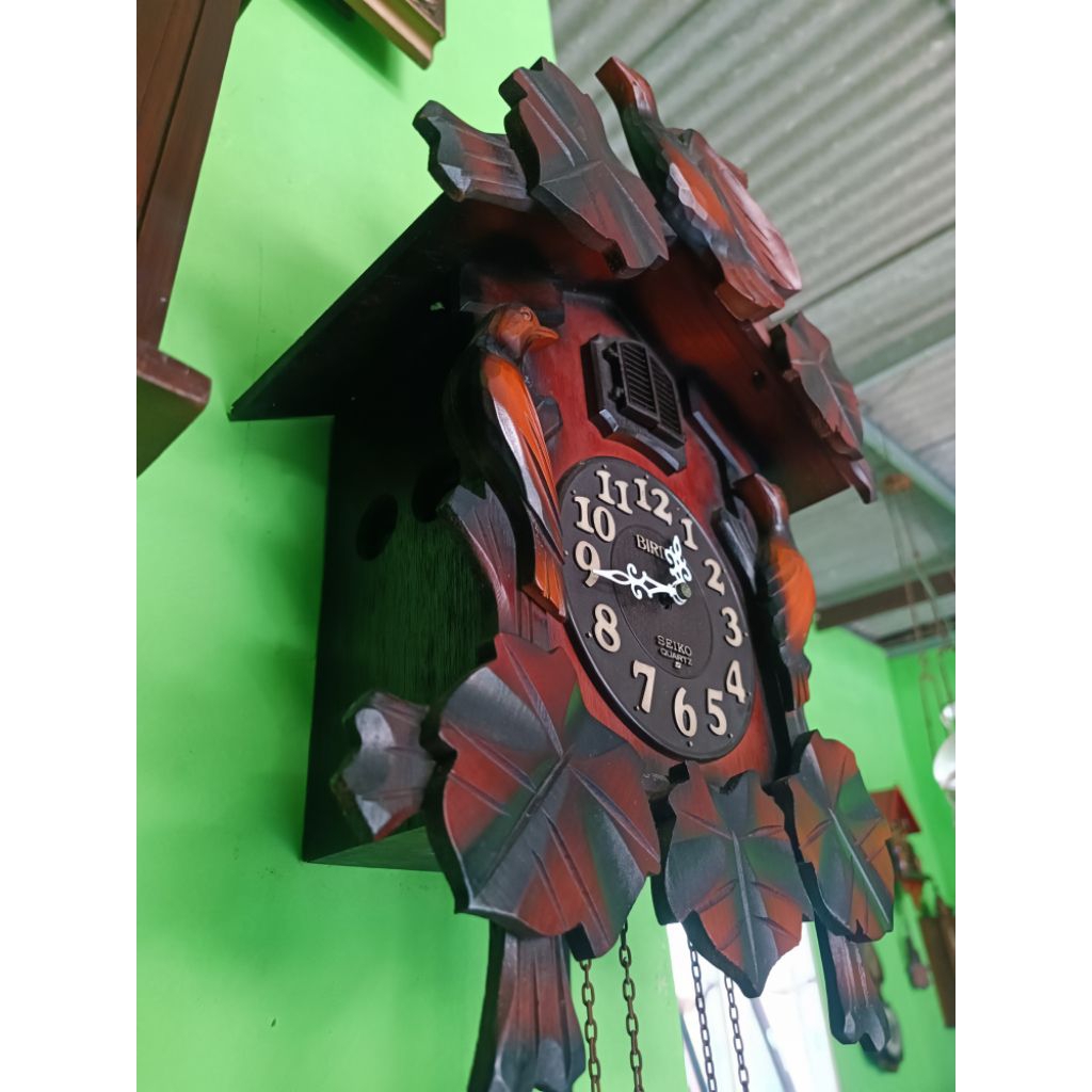 Jam Dinding Kikuk SEIKO Birdie made in Japan