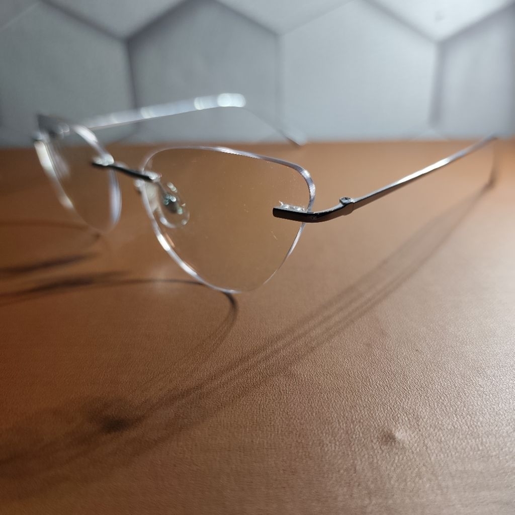 FRAME KACAMATA TITANIUM CATEYES WARNA GOLD DAN SILVER