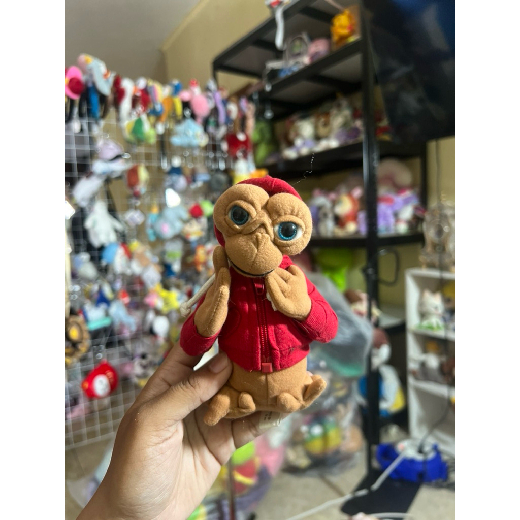 boneka ET universal studio