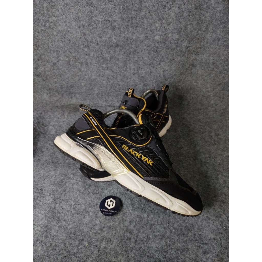 SEPATU GUNUNG SECOND