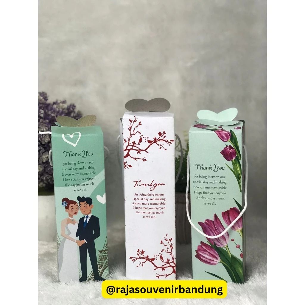 Souvenir Botol 420ml Bening Import + Packing Dus Tenteng/Jinjing Putih