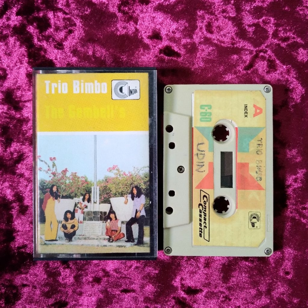 Kaset The Gembell's / Trio Bimbo - Pahlawan Yang Dilupakan / Melati Dari Jayagiri